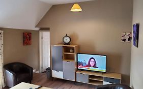 Apt. 2 - Town Centre Apartment
